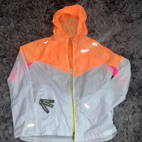 Nike Jackets & Blazers - NIKE RUNNING HOODIE